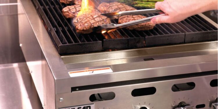 Can a Commercial Charbroiler Grill Provide the Desired Char Marks on Food?